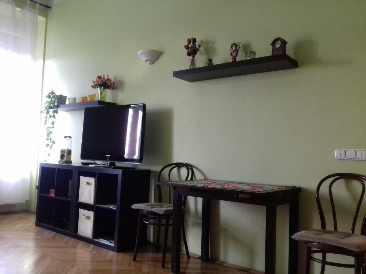 Studio Along The Danube — Photos 1